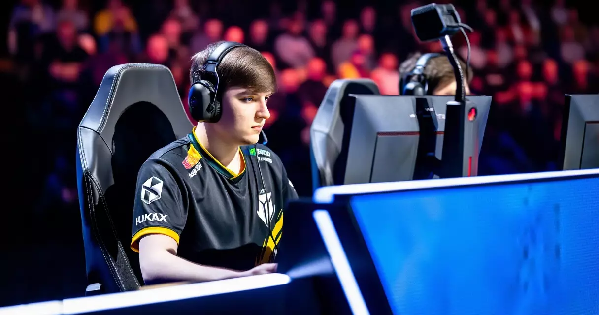 Professional League of Legends esports player on stage at competitive tournament
