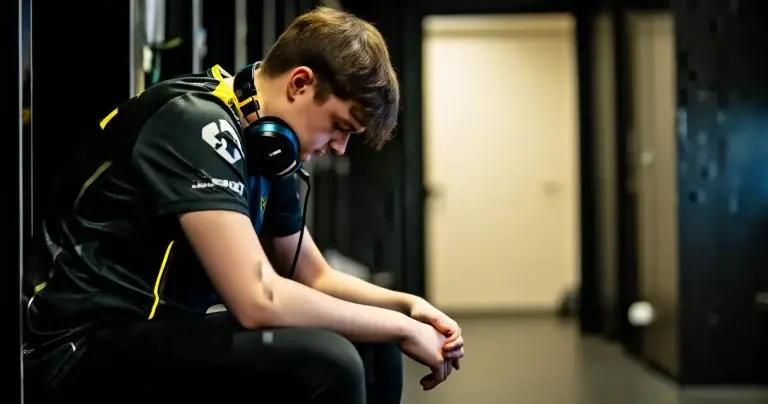 Esports Player Retirement at 25: Why Gamers Age Out So Young